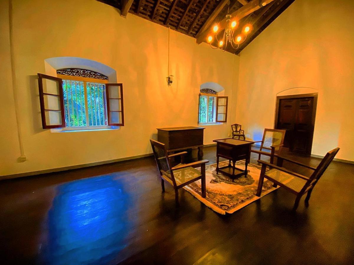 Gileemale Walawwa & Estate Hotel Ratnapura Bagian luar foto