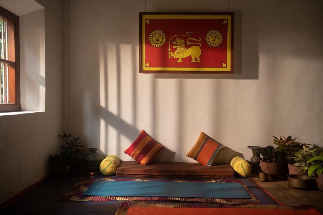 Gileemale Walawwa & Estate Hotel Ratnapura Bagian luar foto